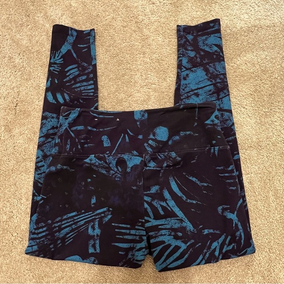 Soft Surroundings Abstract Leggings - Picture 3 of 7